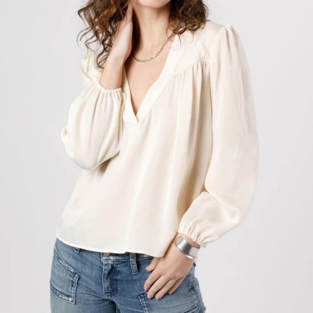 Band of the free nwot CASH IVORY LONG SLEEVE TOP